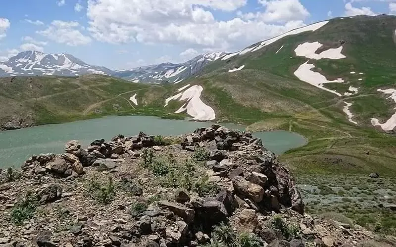 بهترین زمان سفر به دریاچه دالامپر