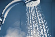 چطور رسوب آهکی سر دوش حمام را به راحتی پاک کنیم؟