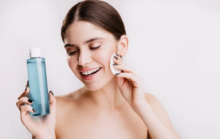 تفاوت تونر و میسلار واتر؛ کدام یک برای پوست شما مناسبتر است؟